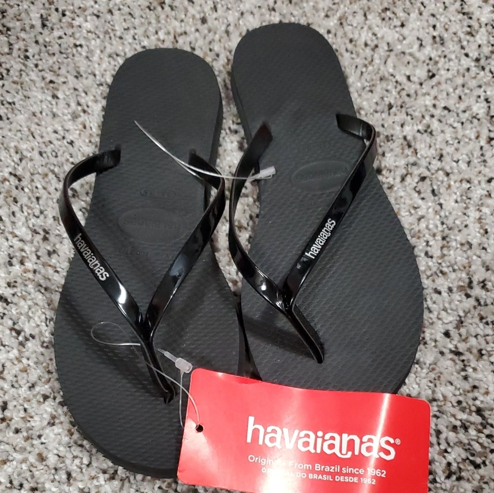 New women's Havaianas sandals